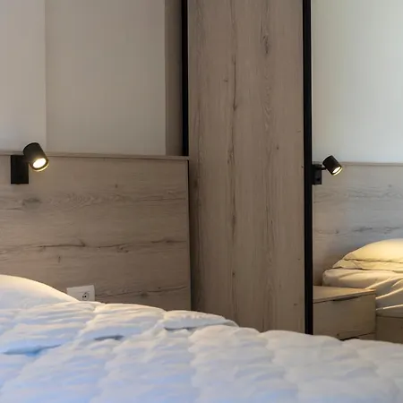 Apartment Horizon - Beachfront Sarande