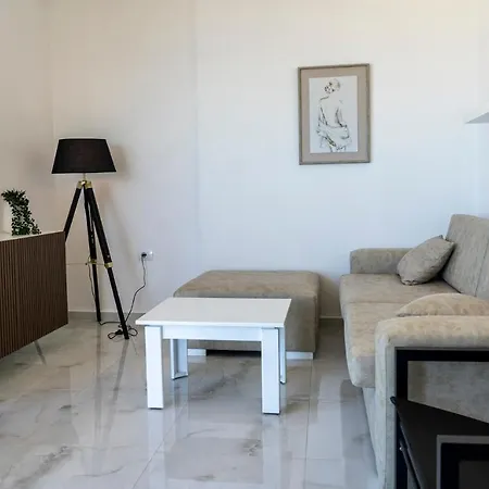 Apartment Horizon - Beachfront Sarande