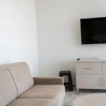 Apartment Horizon - Beachfront Sarande