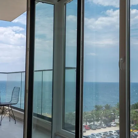 Apartment Horizon - Beachfront Sarande