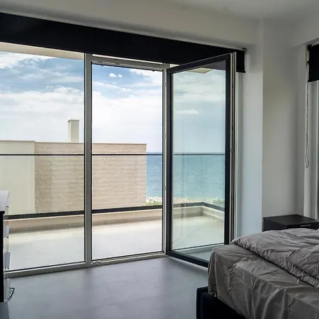 Apartment Horizon - Beachfront *