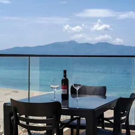 Horizon - Beachfront
